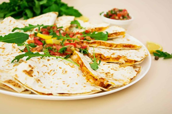 ¿Cómo hacer una deliciosa salsa de queso para acompañar la pasta?